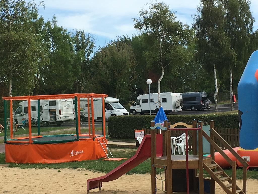 Camping Le Mont Joli Bois คริเอล-ซูร์-แมร์ ภายนอก รูปภาพ